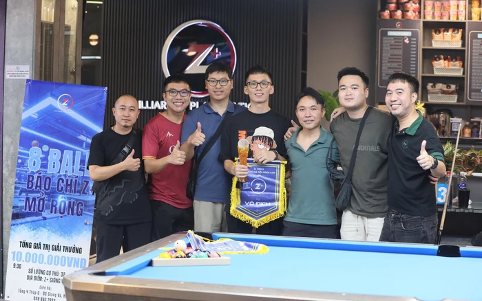 hình ảnh Giải Bi-a 8-Ball Quốc Tế (International 8-Ball Championship)